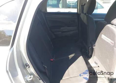 2015 Mitsubishi Outlander Sport Es z USA, uszkodzony, nr VIN 4A4AP3AUXFE009439